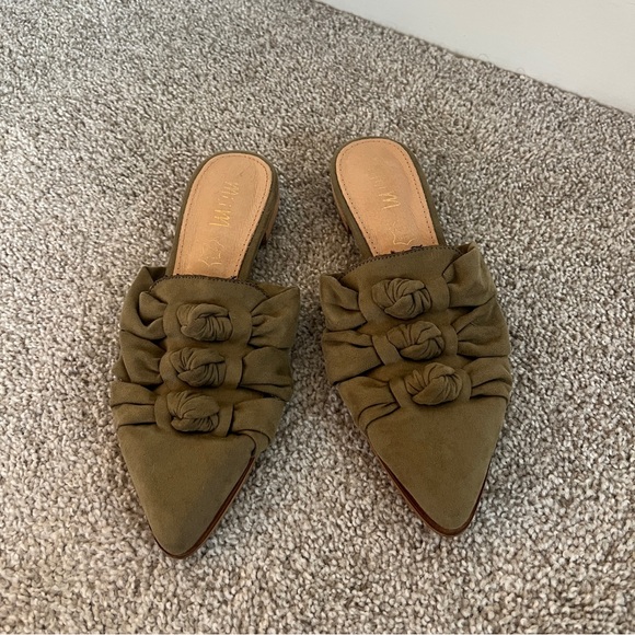 Mi.iM Green Jenelle Knotted Leather Mules Size 7 - Picture 1 of 7